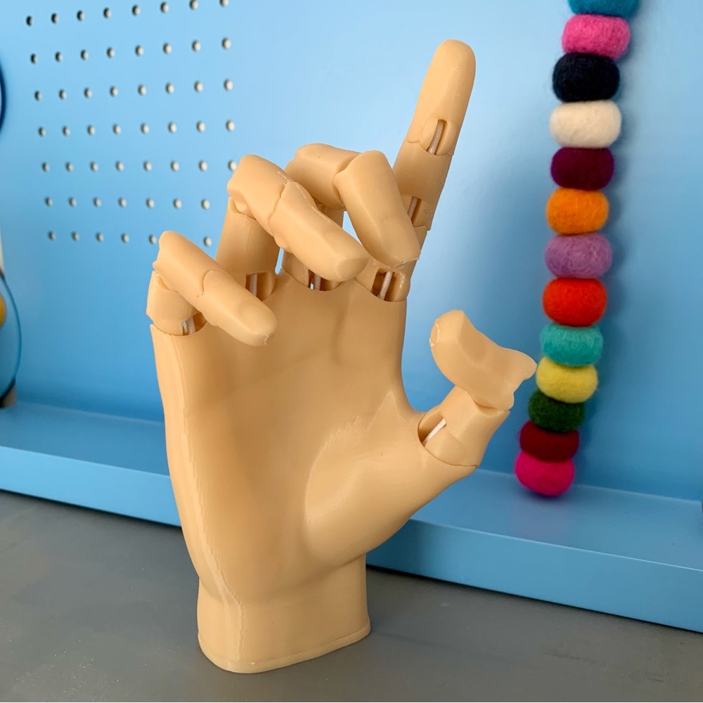 3D Printed Articulated Hand Model